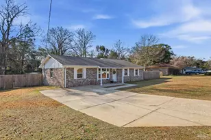 769 El Camino Dr, Cantonment, FL 32533 - Photo 3