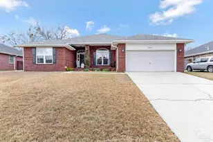 2407 Pine Forest Rd, Cantonment, FL 32533 - Photo 1