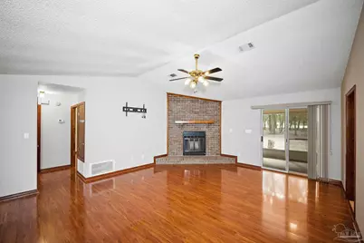 5621 Cardiman St, Milton, FL 32583 - Photo 11