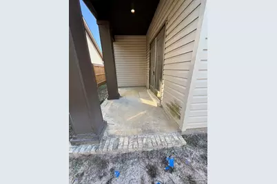 2307 Hadleigh Hills Ct, Navarre, FL 32566 - Photo 11