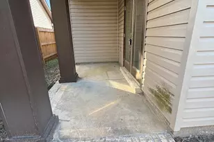 2307 Hadleigh Hills Ct, Navarre, FL 32566 - Photo 11