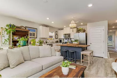 2568 Sutton Place Dr, Cantonment, FL 32533 - Photo 11