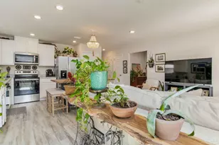 2568 Sutton Pl Dr, Cantonment, FL 32533 - Photo 13