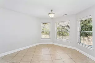 5643 Dunbar Cir, Milton, FL 32583 - Photo 9