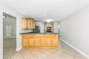 5643 Dunbar Cir, Milton, FL 32583 - Photo 11