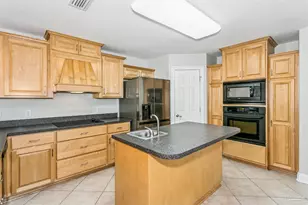 5643 Dunbar Cir, Milton, FL 32583 - Photo 13