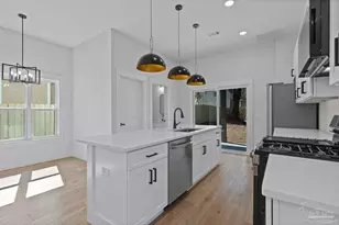 1003 N D St, Pensacola, FL 32501 - Photo 11