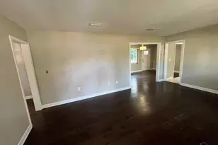 104 Navarre St, Gulf Breeze, FL 32561 - Photo 5