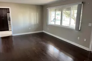 104 Navarre St, Gulf Breeze, FL 32561 - Photo 3