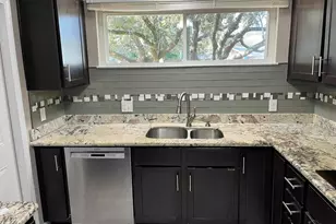 104 Navarre St, Gulf Breeze, FL 32561 - Photo 11