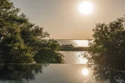 92 Highpoint Dr, Gulf Breeze, FL 32561 - Photo 45