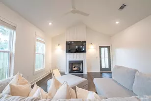 1001 E Cross St, Pensacola, FL 32503 - Photo 17