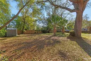 1811 Dewrell Square, Pensacola, FL 32504 - Photo 25