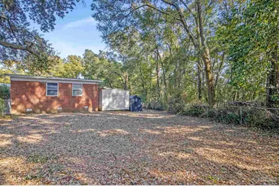 6589 Cedar St, Milton, FL 32570 - Photo 7