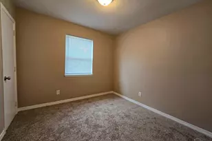 6202 Fairview Dr, Pensacola, FL 32505 - Photo 11