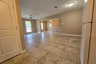 6202 Fairview Dr, Pensacola, FL 32505 - Photo 9