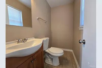 6202 Fairview Dr, Pensacola, FL 32505 - Photo 13