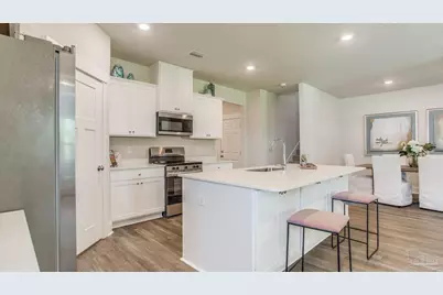 8661 Russellcross Blvd, Pensacola, FL 32507 - Photo 17