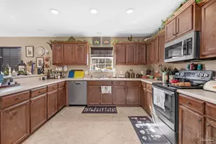 3437 Wasatch Range Loop, Bellview, FL 32526 - Photo 9