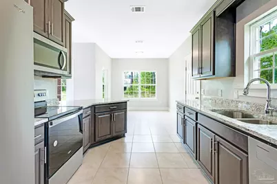 9276 Sunset Dr, Navarre, FL 32566 - Photo 11