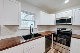 1261 Hawthorn Dr, Perdido Key, FL 32507 - Photo 5