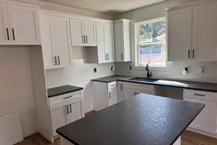 1321 John Carroll Dr, Pensacola, FL 32504 - Photo 15