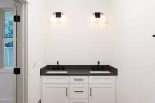 1321 John Carroll Dr, Pensacola, FL 32504 - Photo 21