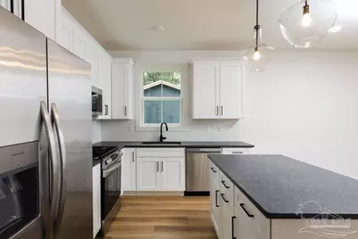 1321 John Carroll Dr, Pensacola, FL 32504 - Photo 9