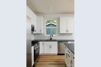 1321 John Carroll Dr, Pensacola, FL 32504 - Photo 11