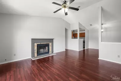 7171 N 9th Ave #B-5, Pensacola, FL 32504 - Photo 5