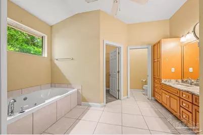 4610 Peacock Dr, Pensacola, FL 32504 - Photo 15