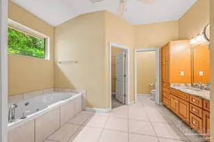 4610 Peacock Dr, Pensacola, FL 32504 - Photo 15