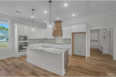 5736 Highland Lake Dr, Milton, FL 32583 - Photo 9