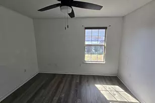 2129 Ainsdale Ct, Navarre, FL 32566 - Photo 3