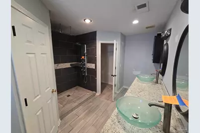 2129 Ainsdale Ct, Navarre, FL 32566 - Photo 11