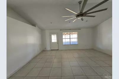 2129 Ainsdale Ct, Navarre, FL 32566 - Photo 5