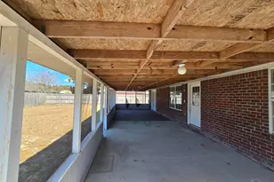 2129 Ainsdale Ct, Navarre, FL 32566 - Photo 15