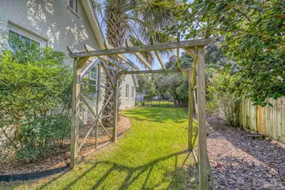 600 W Moreno St, Pensacola, FL 32501 - Photo 37
