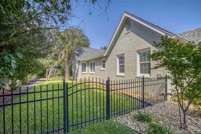 600 W Moreno St, Pensacola, FL 32501 - Photo 39