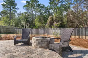 1399 Areca Palm Dr, Gulf Breeze, FL 32563 - Photo 55