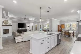 1399 Areca Palm Dr, Gulf Breeze, FL 32563 - Photo 15