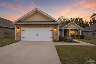 6203 Carson Dr, Milton, FL 32570 - Photo 3
