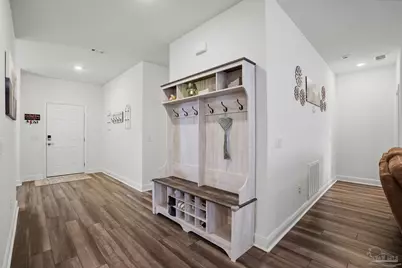 6203 Carson Dr, Milton, FL 32570 - Photo 7