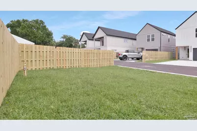 440 W Wright St, Pensacola, FL 32501 - Photo 33