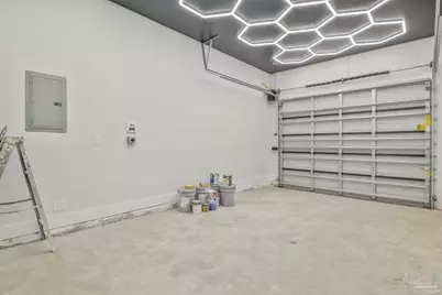 440 W Wright St, Pensacola, FL 32501 - Photo 13