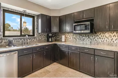 612 S 1st St #20, Pensacola, FL 32507 - Photo 11