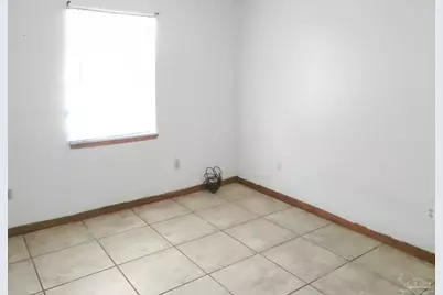 925 Bremen Ave #A,B, Pensacola, FL 32507 - Photo 7