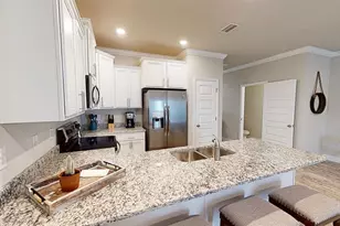 201 S E St, Pensacola, FL 32502 - Photo 13