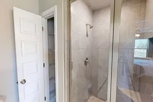 201 S E St, Pensacola, FL 32502 - Photo 37