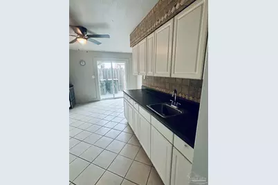4733 Huron Dr, Pensacola, FL 32507 - Photo 11